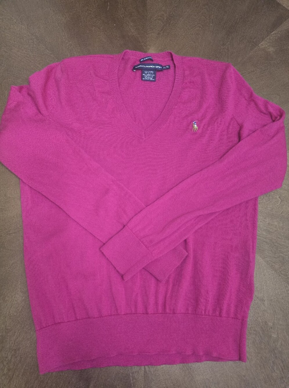 Ralph Lauren Women’s V-Neck Sweater in Fuchsia Pink 100% Merino Wool